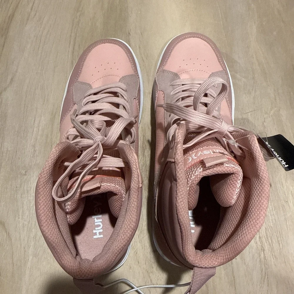 Hurley Breakhigh Shoes Men's Size 11High Top Fashion Sneakers Pink and White NEW
